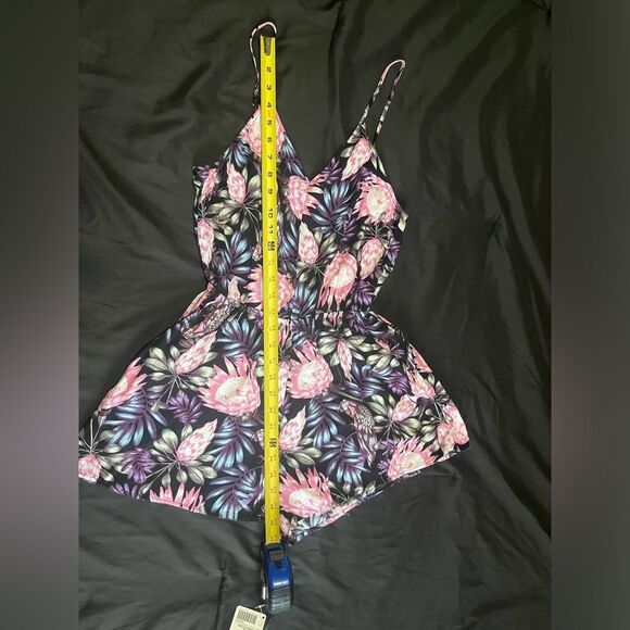 Summer romper with packets / Size 6 🌸 - Picture 4 of 9